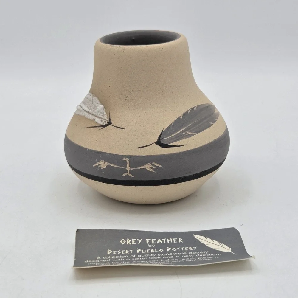 VTG 1984 Small Grey Feather By Desert Pueblo Pottery Vase Signed